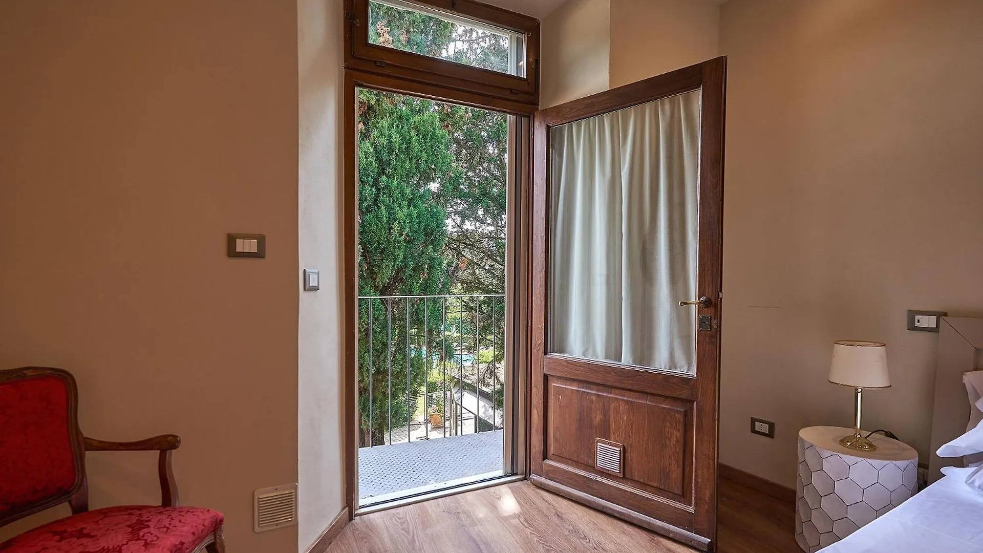 Croce Di Mezzo Villa Montalcino Farm stay